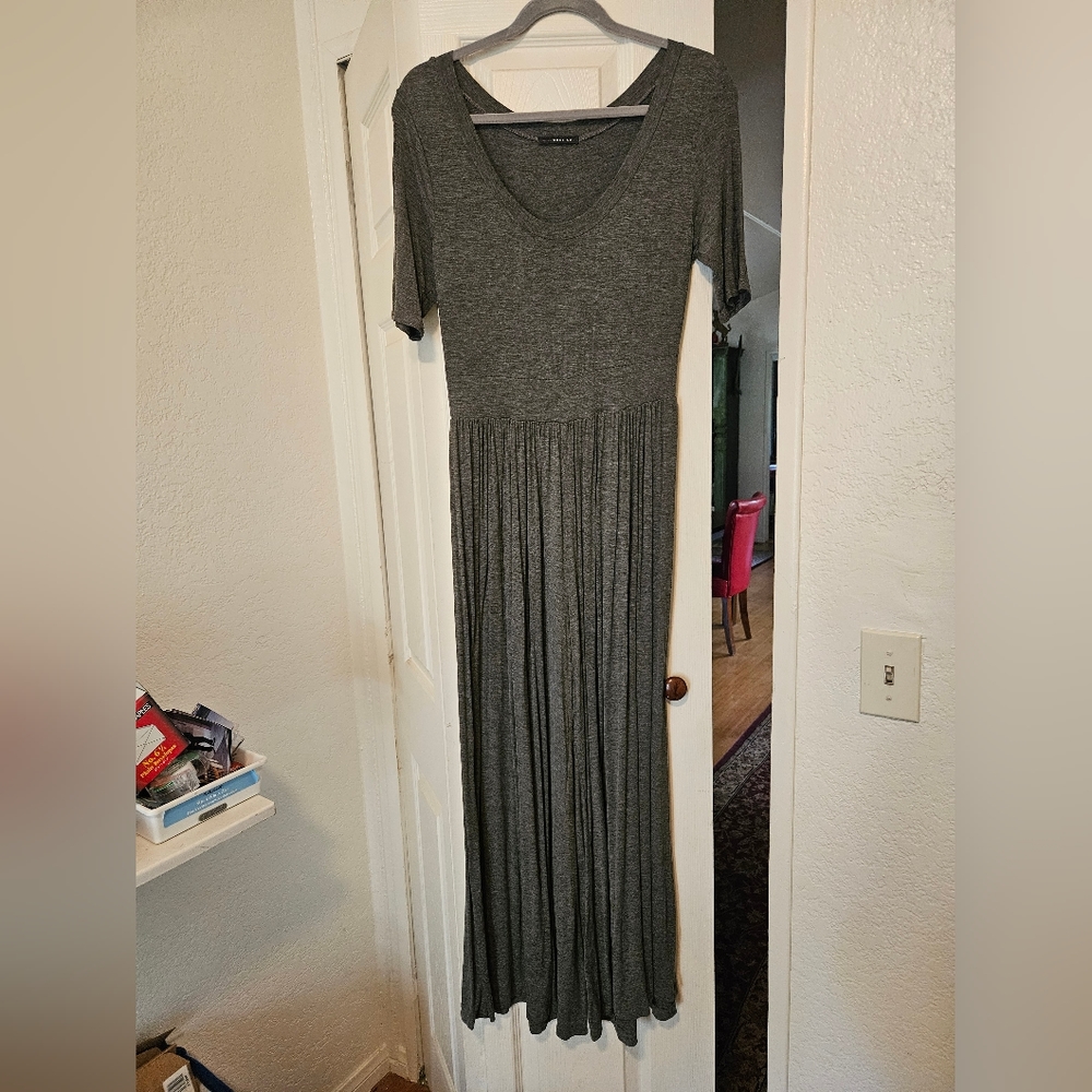 LANIS CALIFORNIA, Women's Size Small,  Grey one-piece pantsuit.